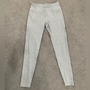 Grey workout leggings. Thick and sweat absorbent material. Size: S (stretchy)